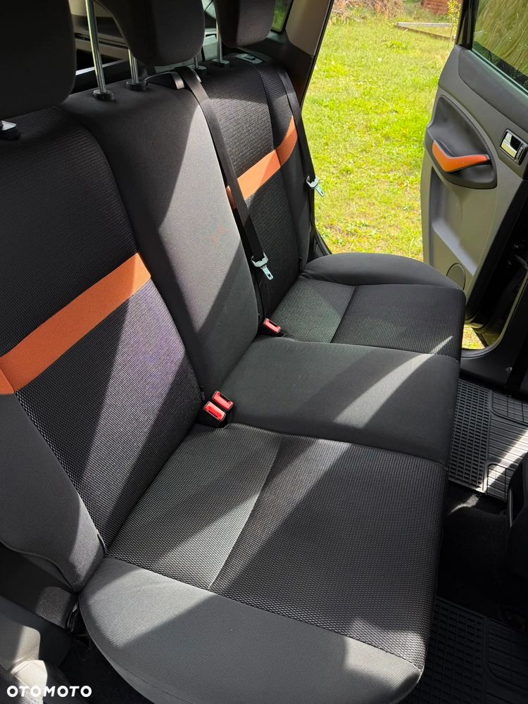 Ford Kuga 2.0 TDCi 2x4 Trend - 10