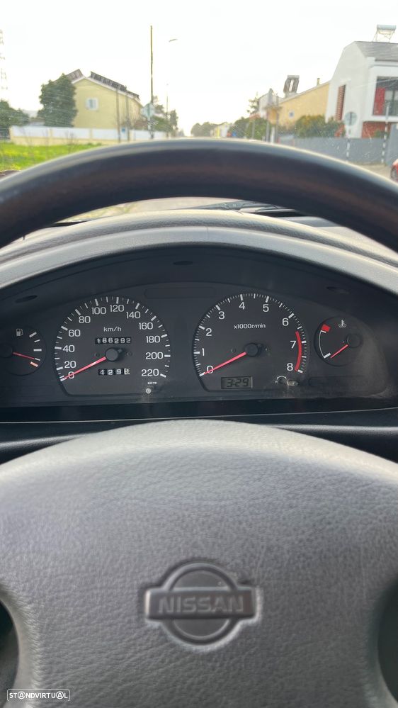 Nissan Sunny Hatchback 1.4 SLX - 5