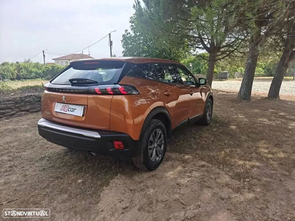 Peugeot 2008 1.2 PureTech Active Pack — fotografia 11