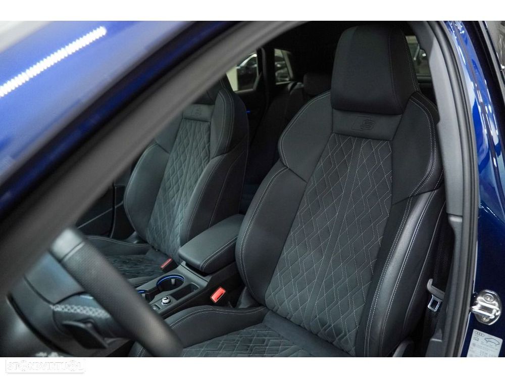 Audi A3 Sportback 35 TDI S line S tronic - 4