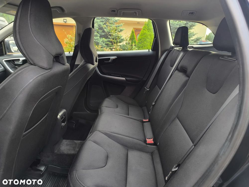 Volvo XC 60 D3 Drive-E Summum - 7