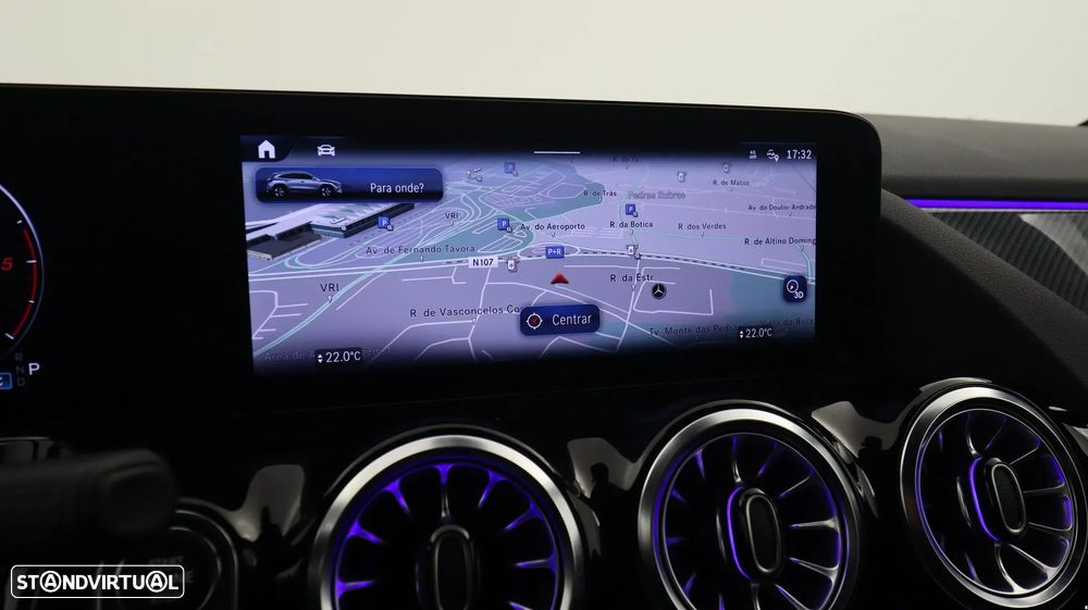 Mercedes-Benz GLA 180 d AMG Line - 13