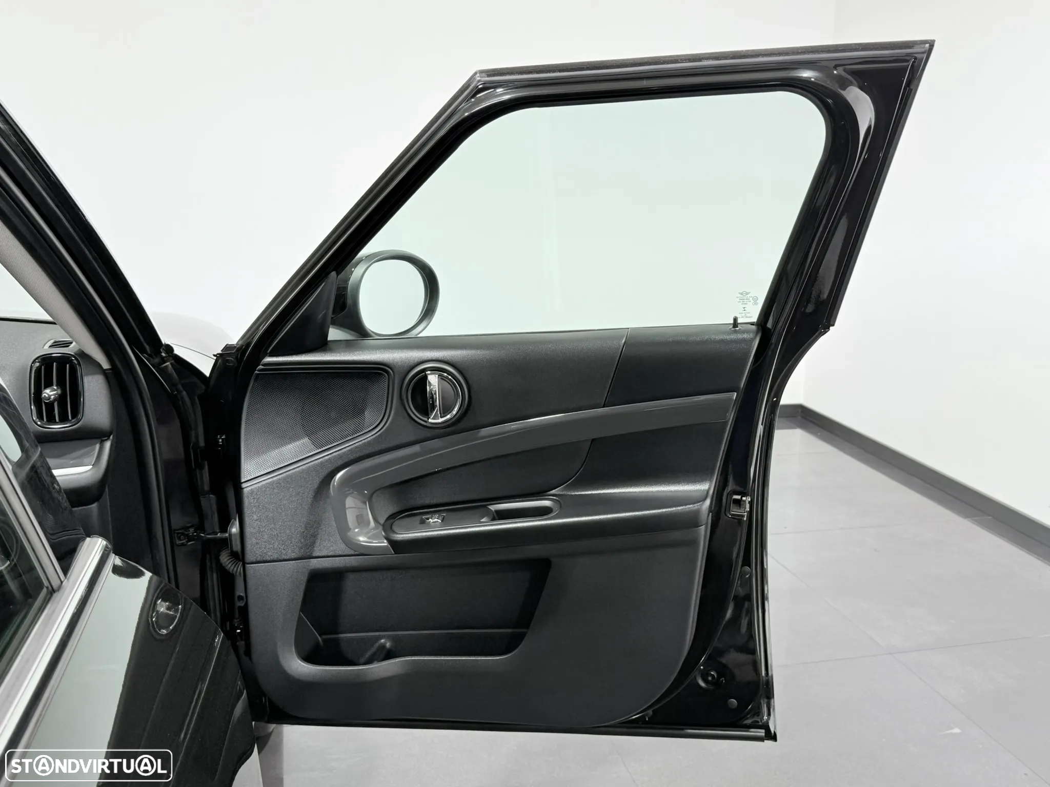MINI Countryman Cooper SE ALL4 Auto - 41