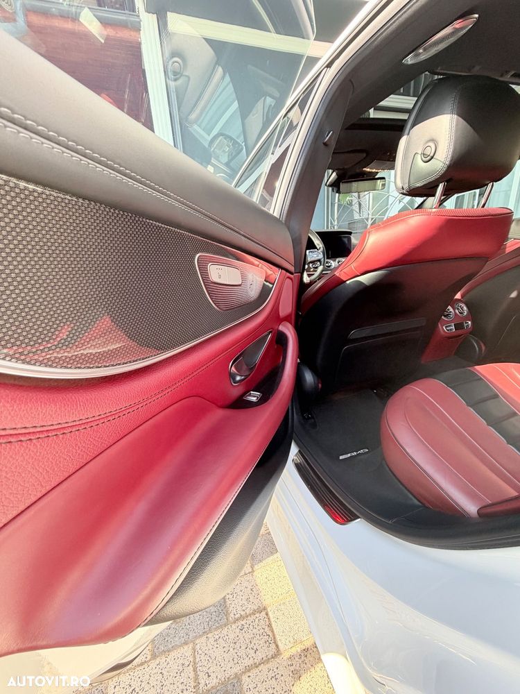 Mercedes-Benz CLS - 8