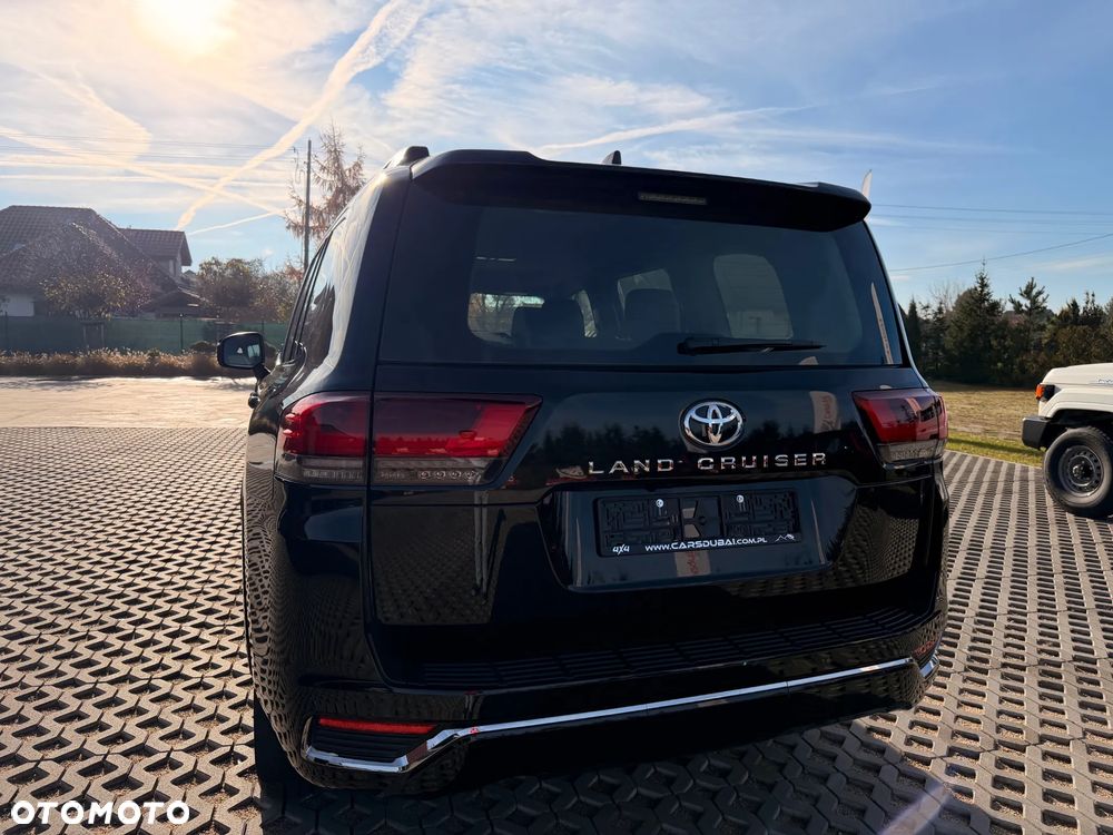 Toyota Land Cruiser - 6