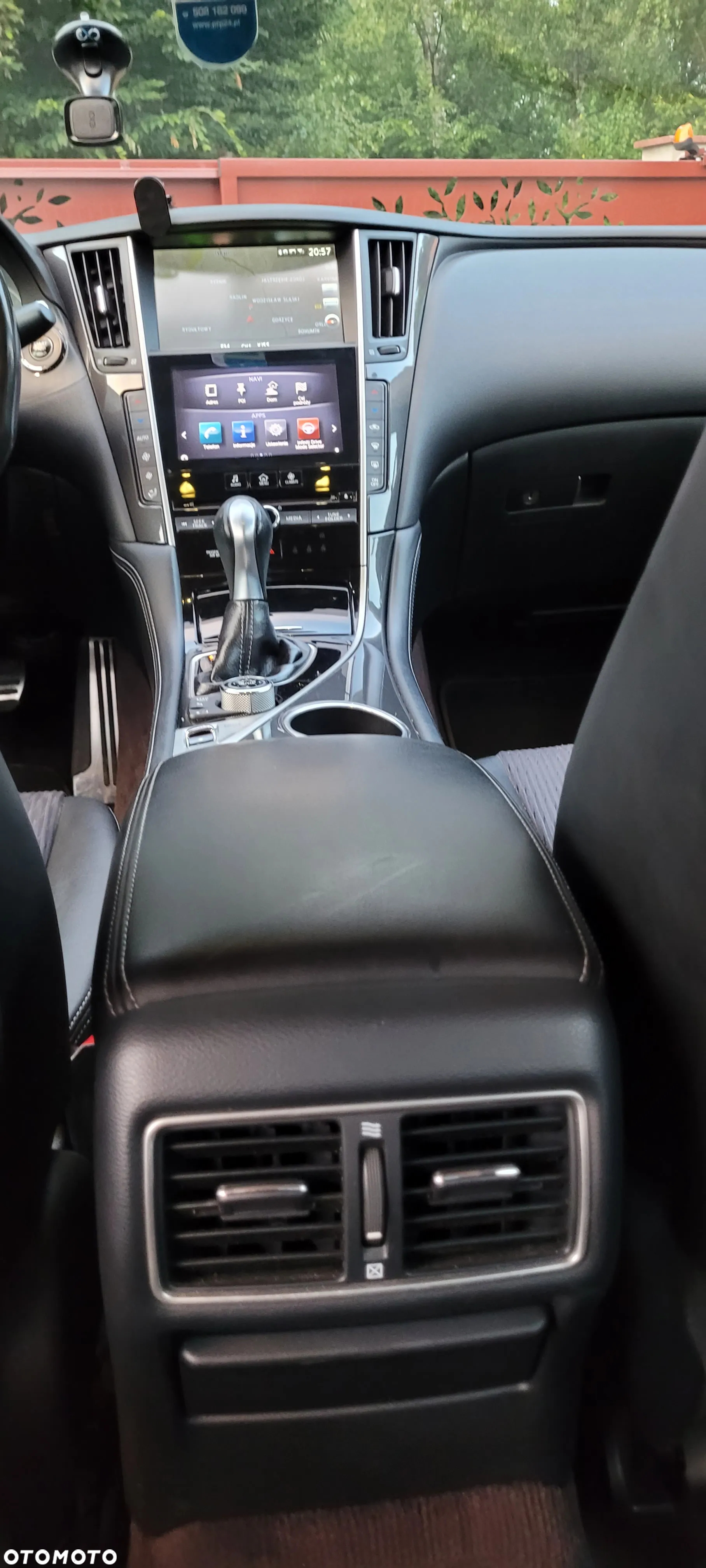 Infiniti Q50 2.2d - 24