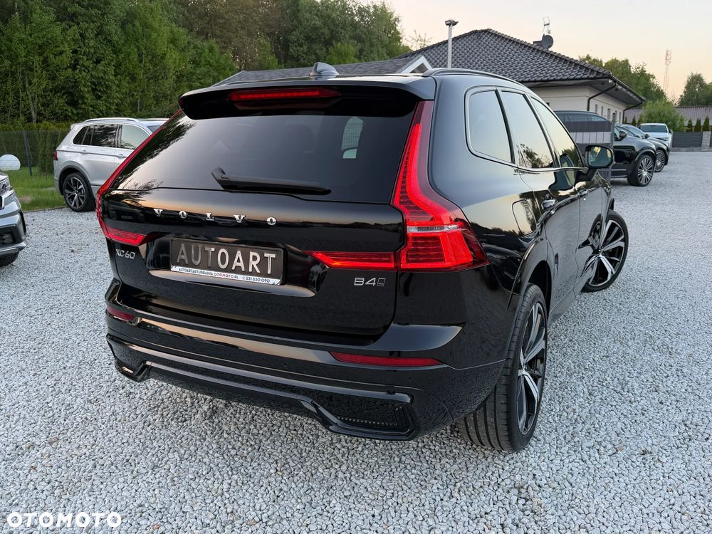 Volvo XC 60 B4 D AWD Ultimate Dark - 15