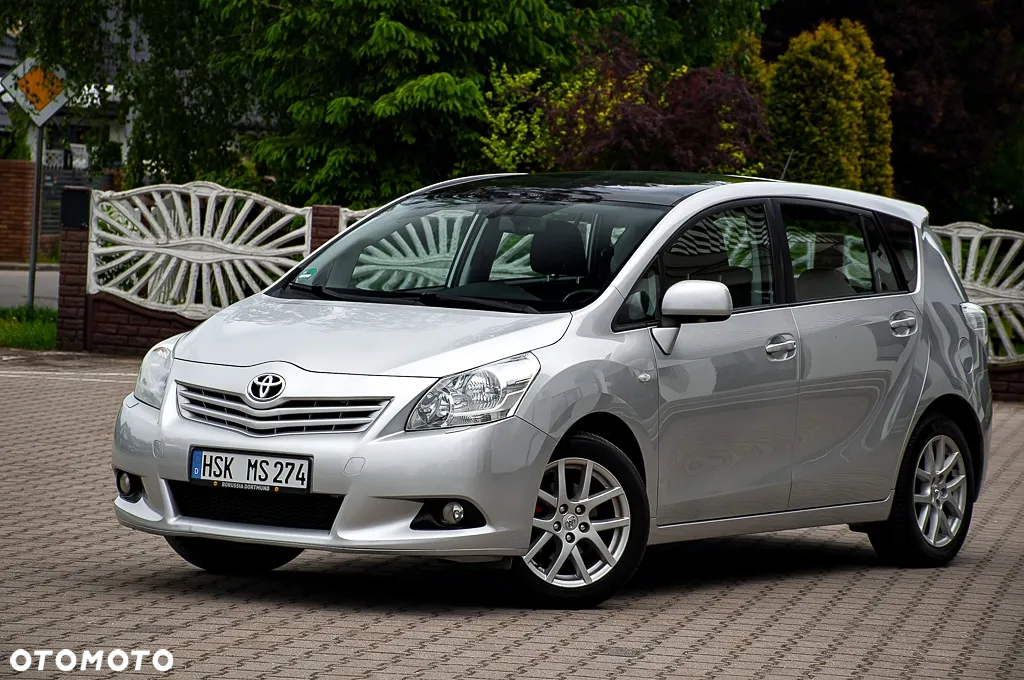 Toyota Verso 1.8 Premium 7os - 3