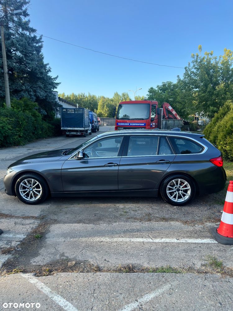 BMW Seria 3 320d Eff.Dynamics Luxury Line - 16