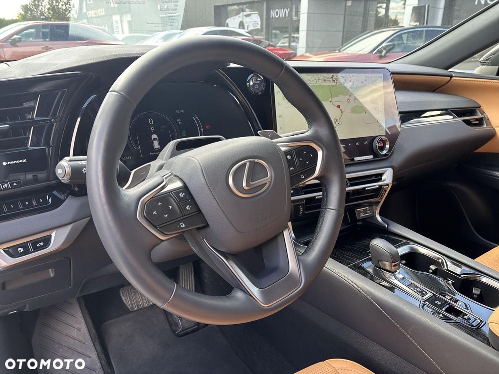 Lexus RX - 12