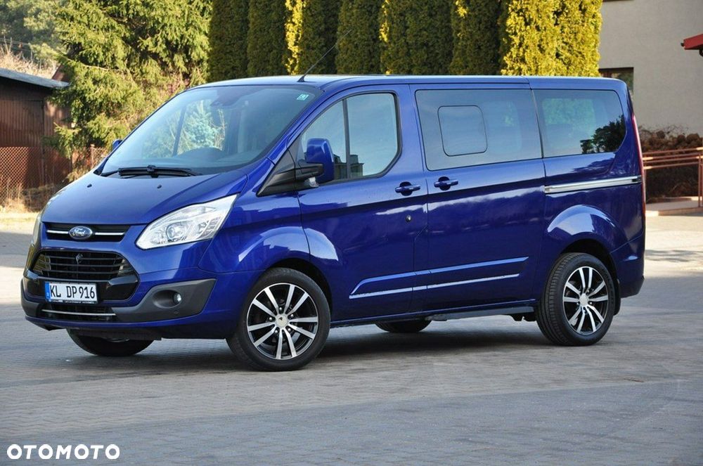 Ford Tourneo Custom - 4