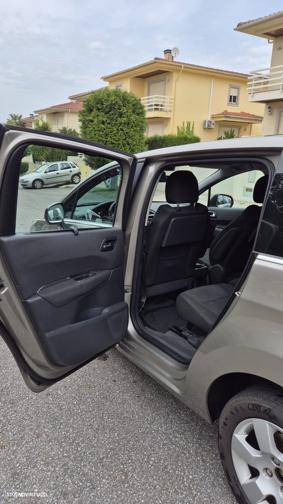 Peugeot 5008 1.6 HDi Business Line - 2