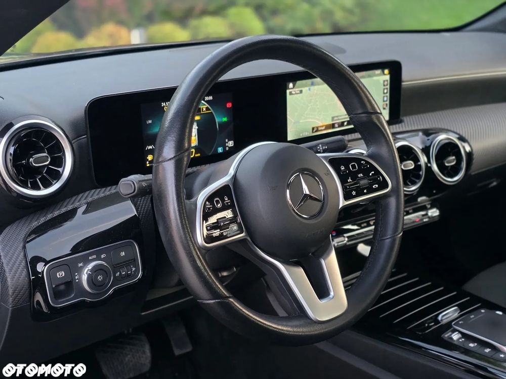 Mercedes-Benz CLA - 18