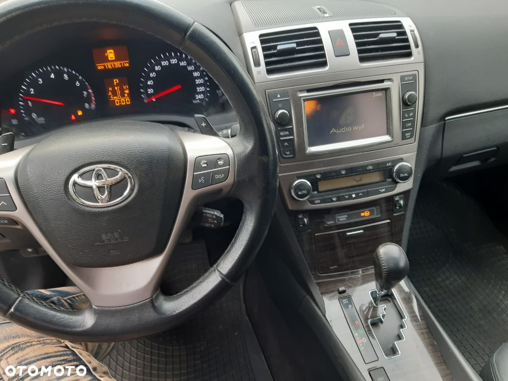 Toyota Avensis 1.8 Premium MS - 15