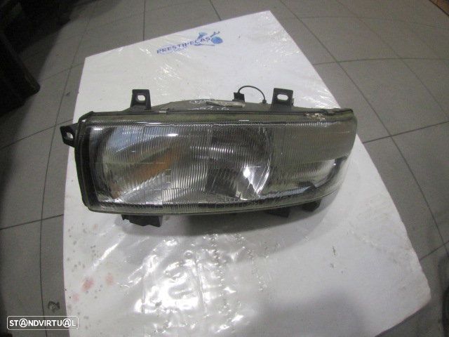 Farol 7700352103F RENAULT MASTER 2002 2.2DCI 90CV 4P BRANCO ESQ H4 CARRELLO - 1