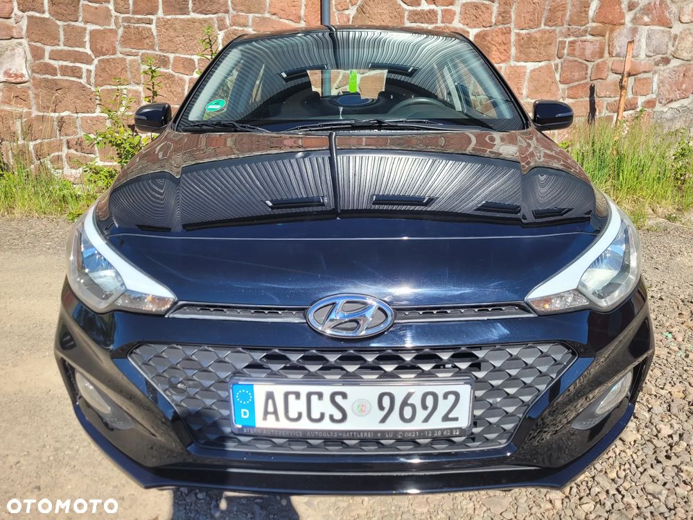 Hyundai i20 blue 1.2 Classic - 3