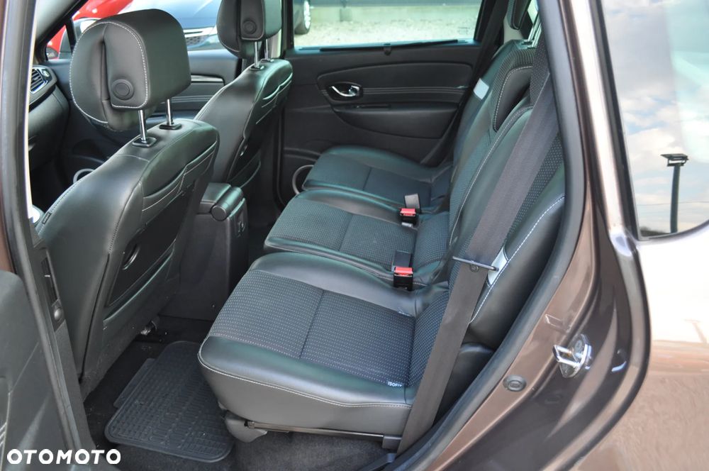 Renault Scenic TCe 130 Dynamique - 19