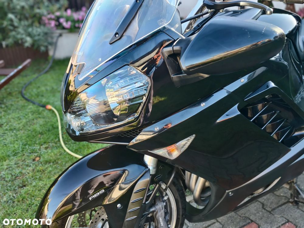 Kawasaki GTR - 26