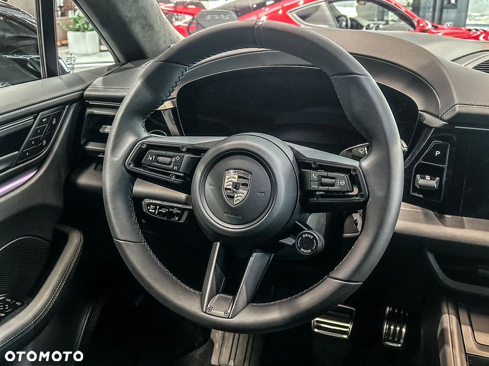 Porsche Macan Turbo 100kWh - 17