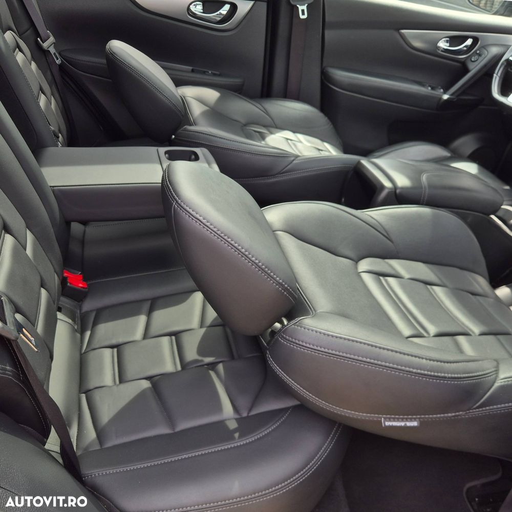 Nissan Qashqai 1.7 dCi Xtronic ALL-MODE 4x4i TEKNA - 16