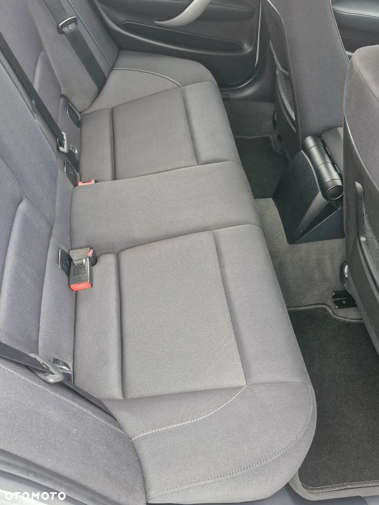 BMW Seria 1 116i - 28