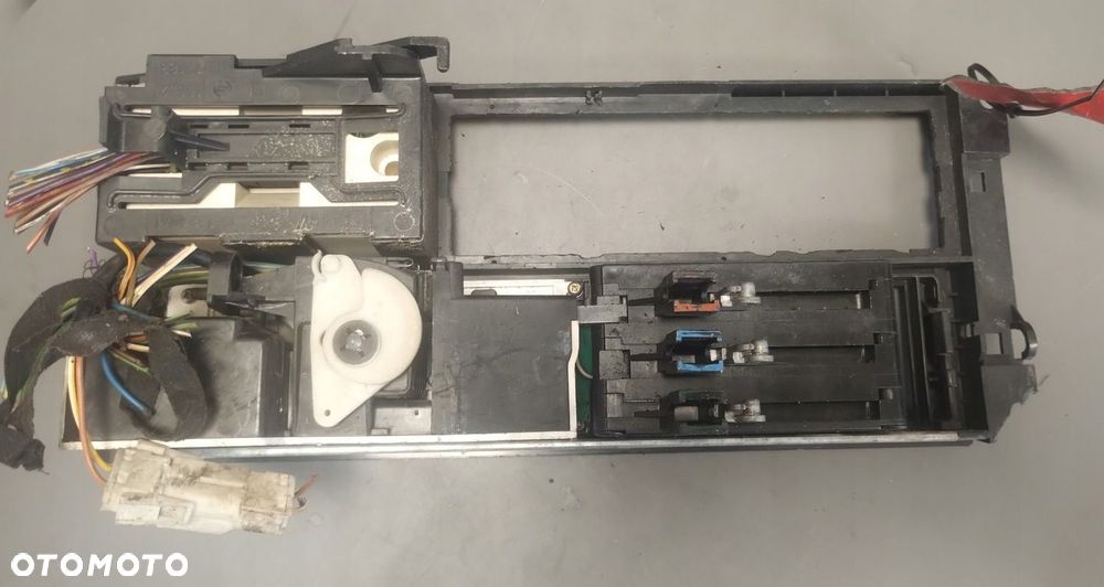 BMW SERIA 5 E34 88-97 r. PANEL STEROWANIA KLIMATYZACJI RAMKA 1384141 * - 3