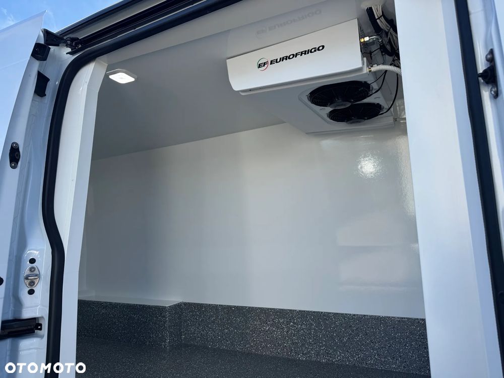Renault Nowy Master - 12