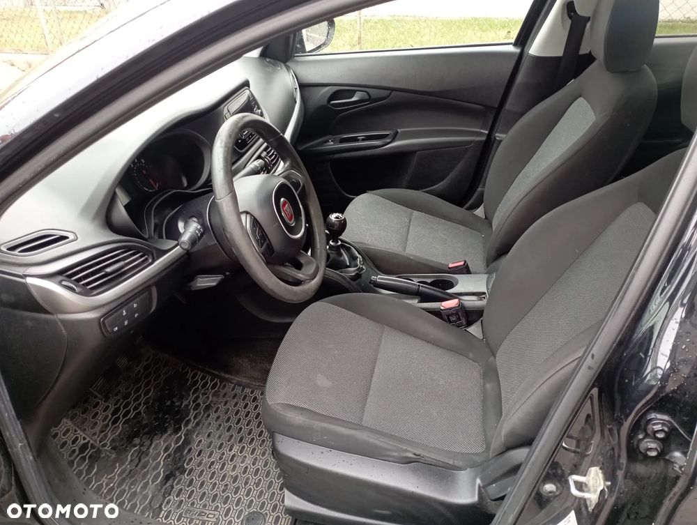 Fiat Tipo 1.4 16v Easy EU6d - 13
