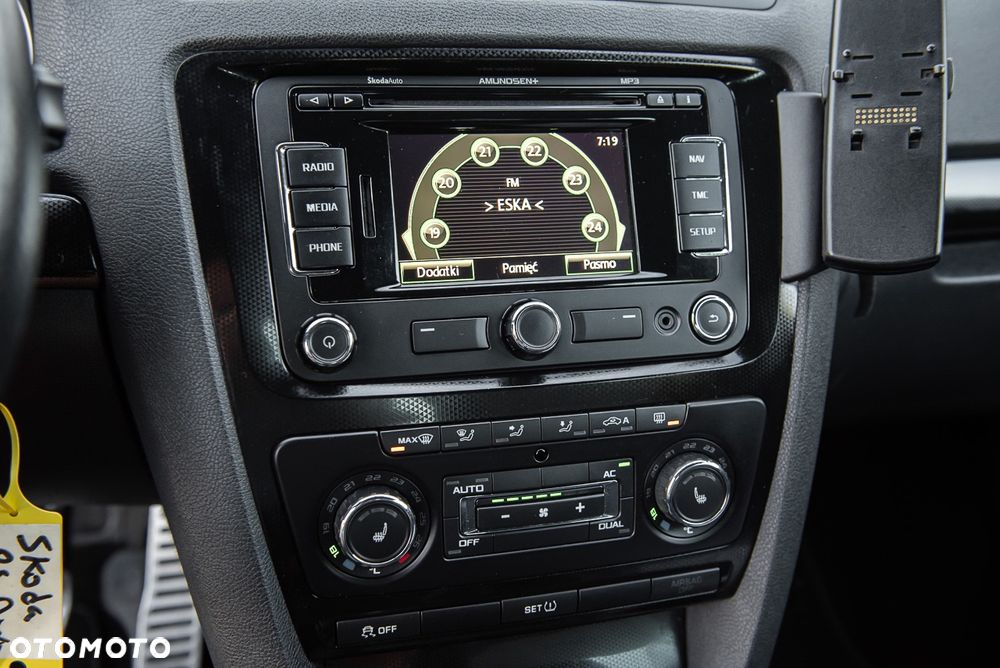 Skoda Octavia 2.0 TSI RS - 20