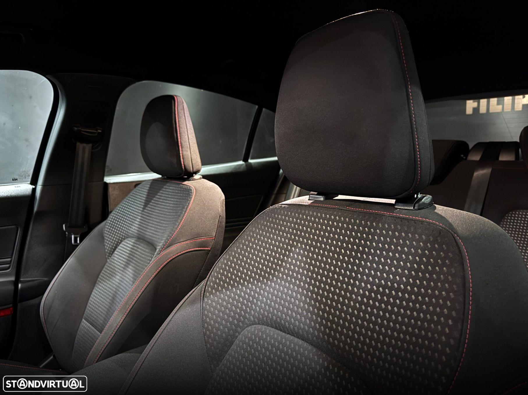 Ford Focus 1.0 EcoBoost ST-Line X - 15