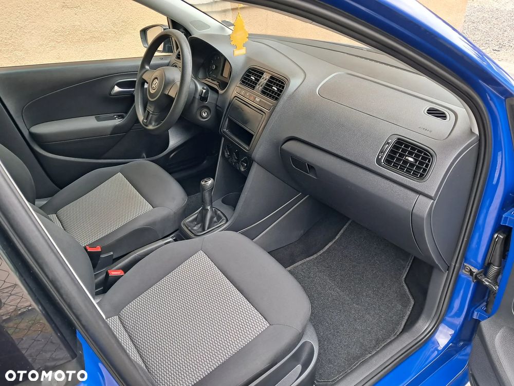 Volkswagen Polo - 15