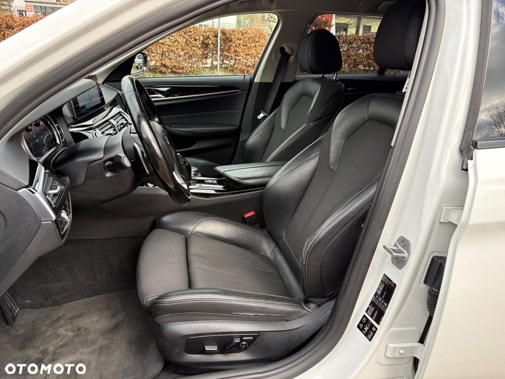 BMW Seria 5 520d xDrive Sport Line sport - 8