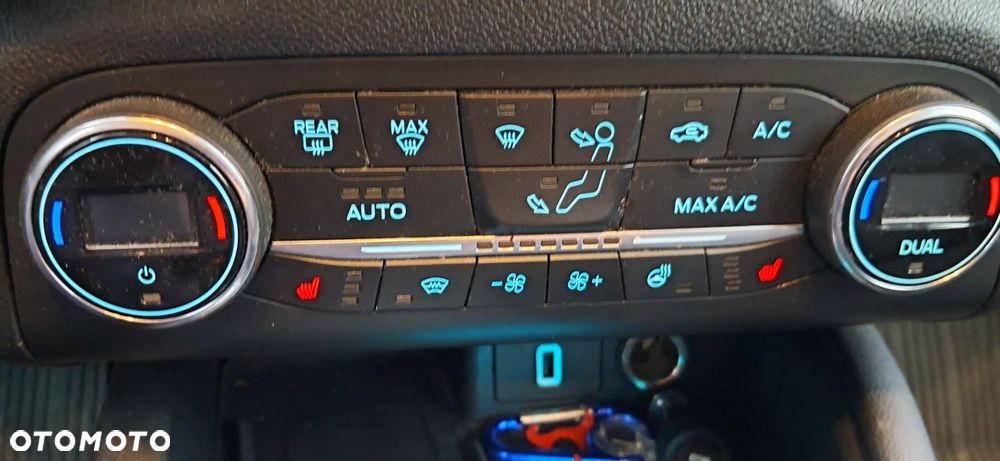 Ford Focus - 21