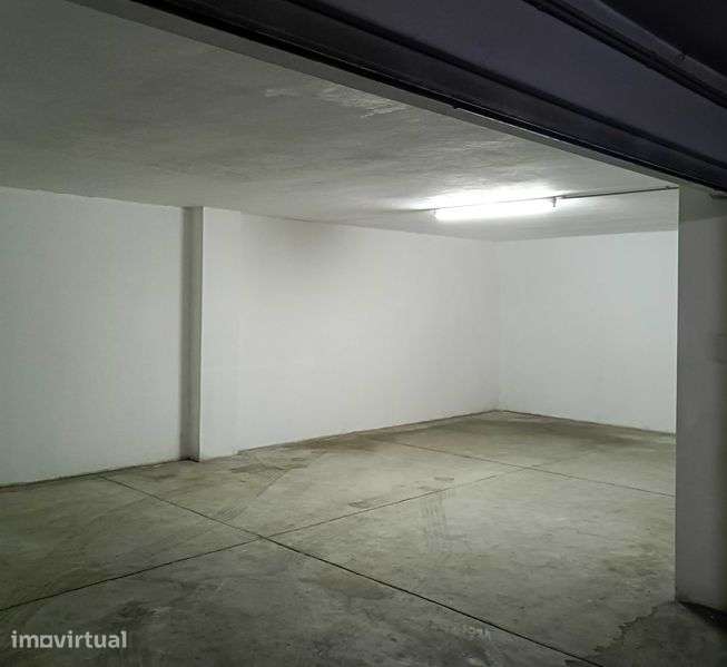 Garagem fechada - Box-Águas Santas - Grande imagem: 4/5
