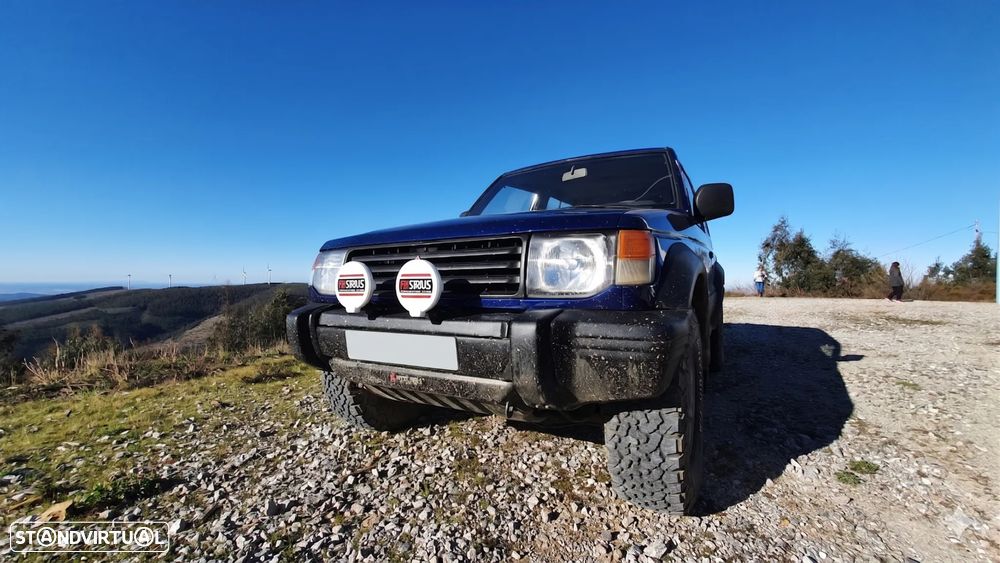 Mitsubishi Pajero 2.5 TDi GLS - 4