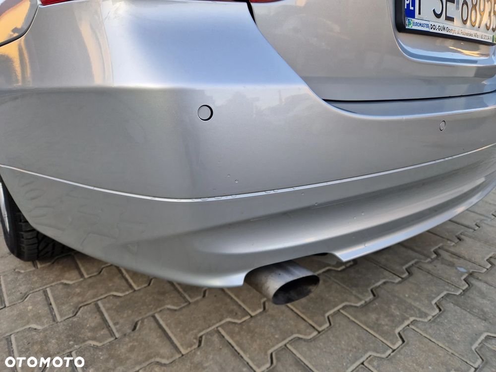 BMW Seria 3 320d - 8