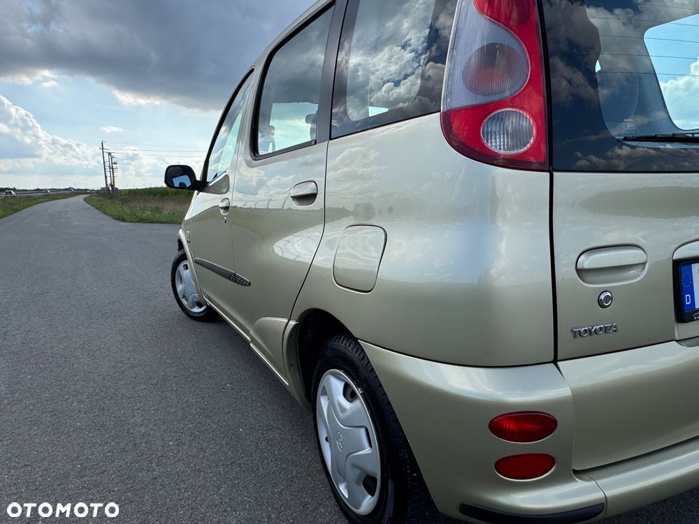 Toyota Yaris Verso 1.3 Sol - 12