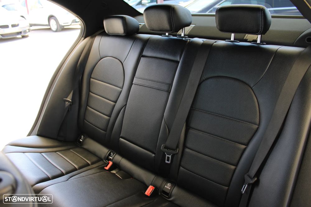 Mercedes-Benz C 200 d AMG Line - 25
