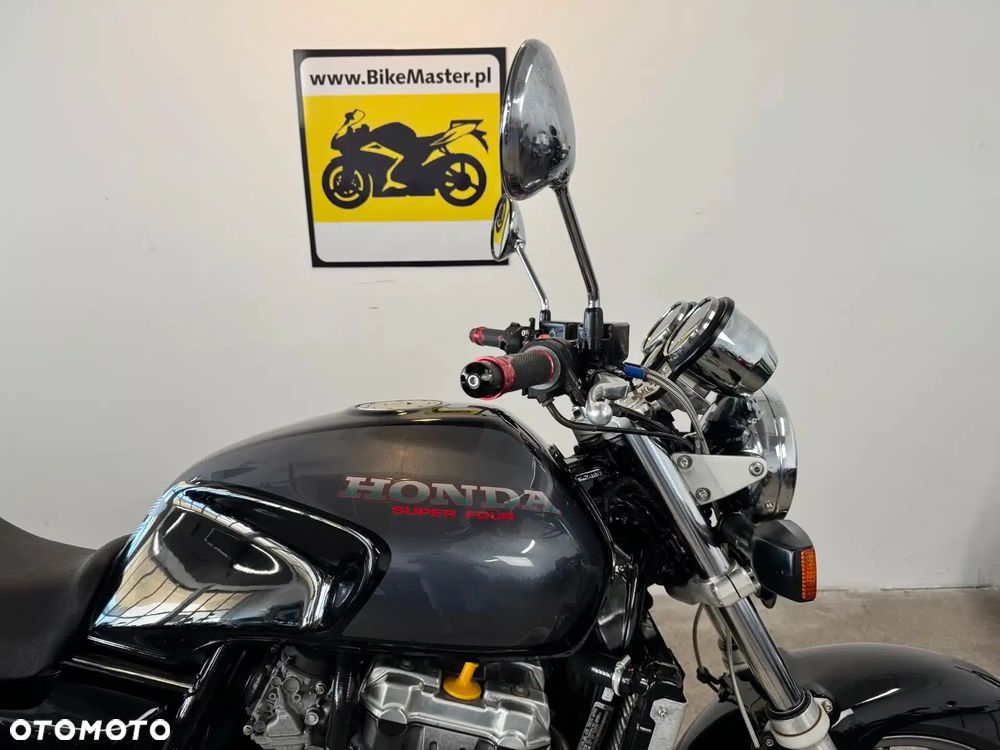 Honda CB - 10