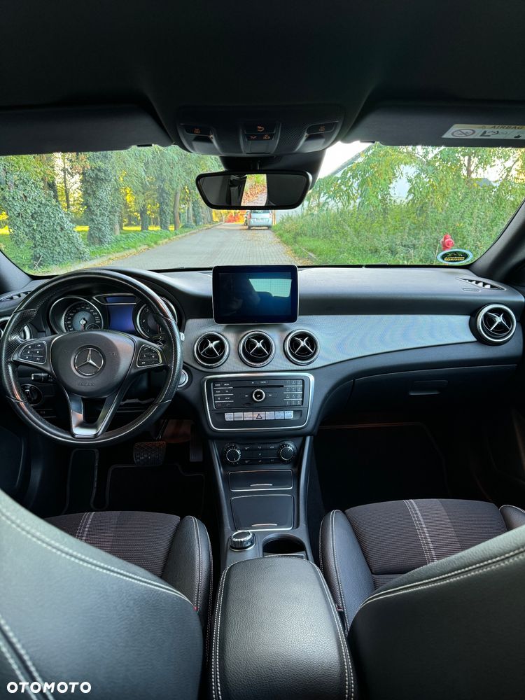 Mercedes-Benz CLA 220 (CDI) d 7G-DCT - 11