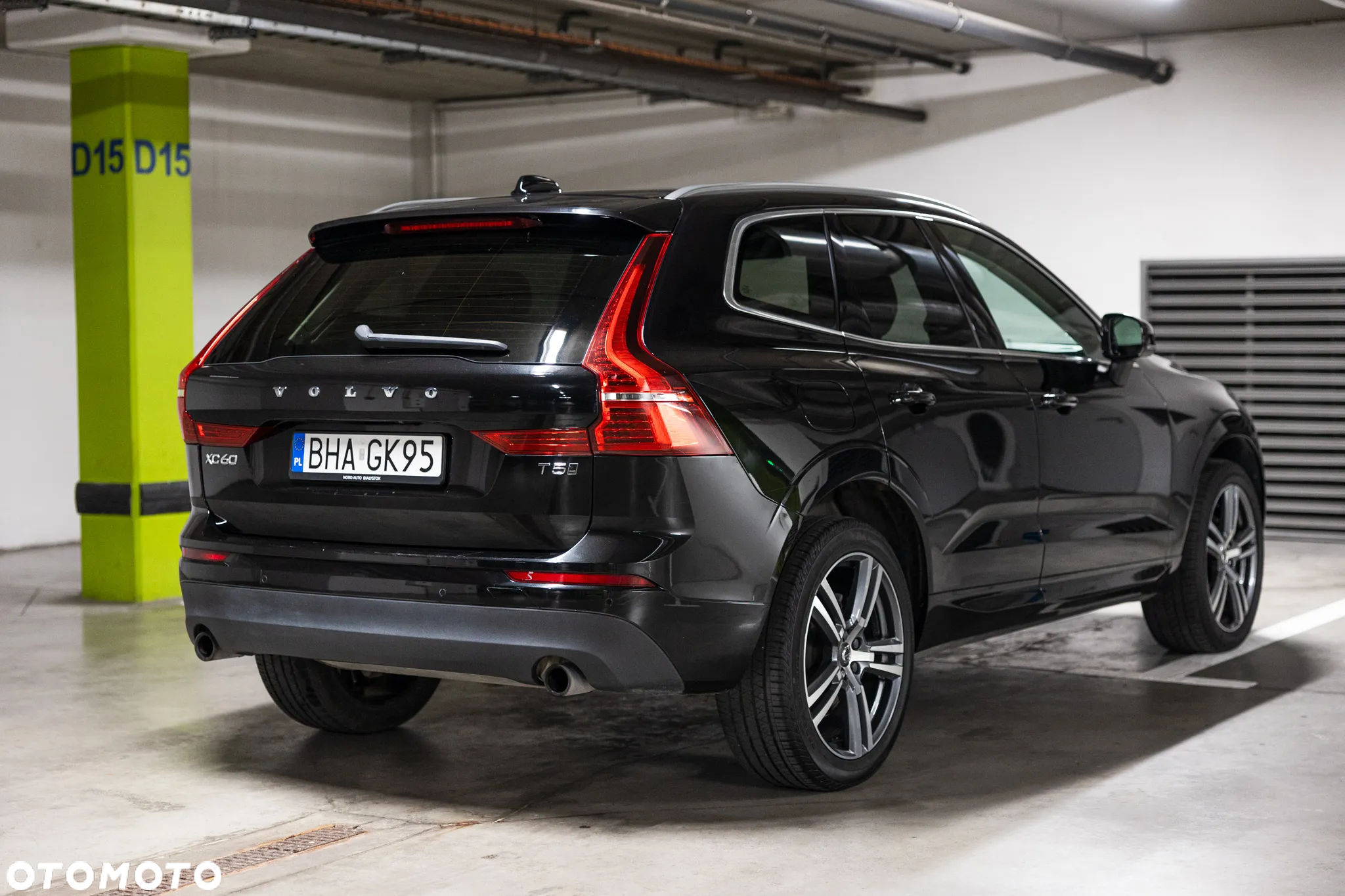 Volvo XC 60 B5 B AWD Ultimate Black Edition - 9