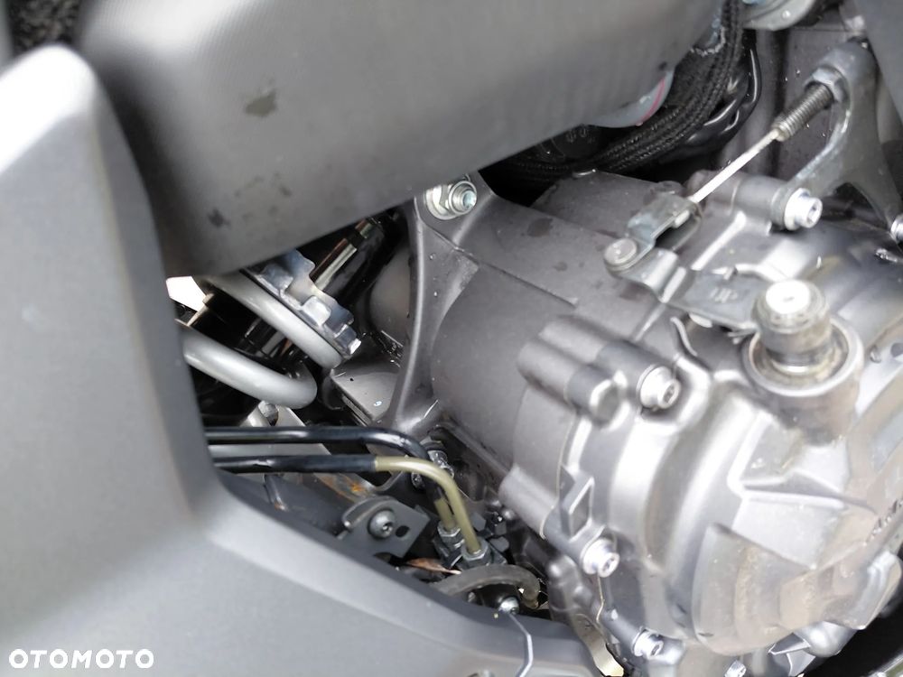 Yamaha R7 - 13
