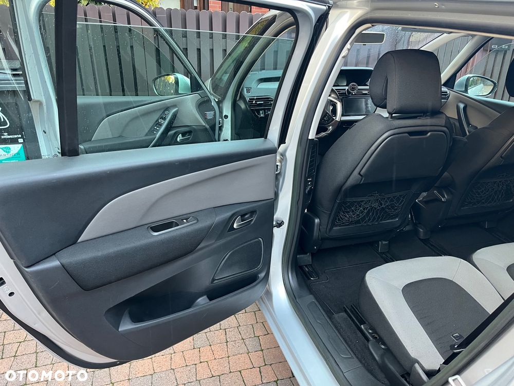 Citroën C4 Grand Picasso - 16