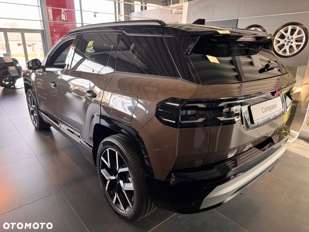 Jeep Compass 73.7kWh First Edition FWD - 3