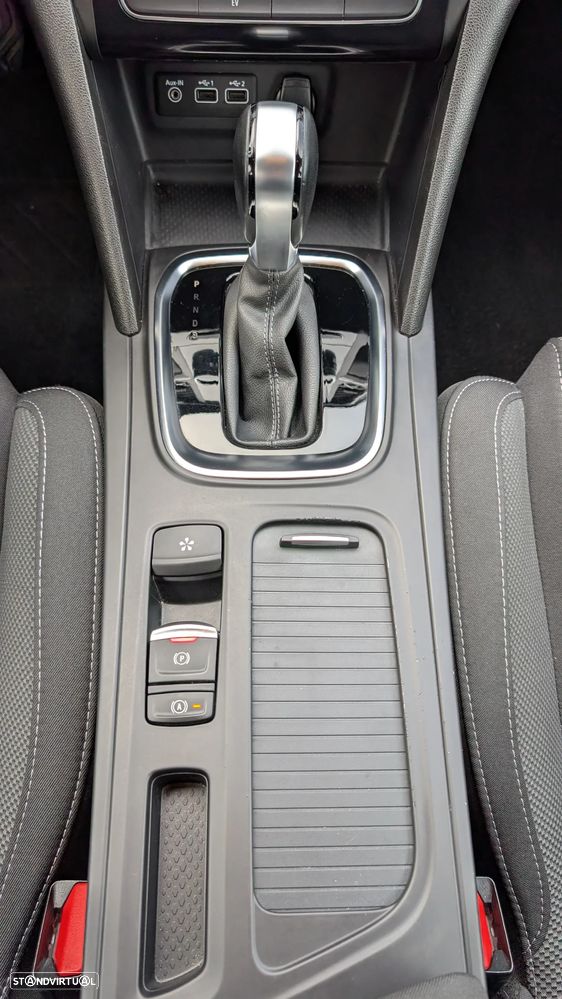 Renault Mégane Sport Tourer 1.6 E-Tech Plug-In Hybrid Equilibre - 19