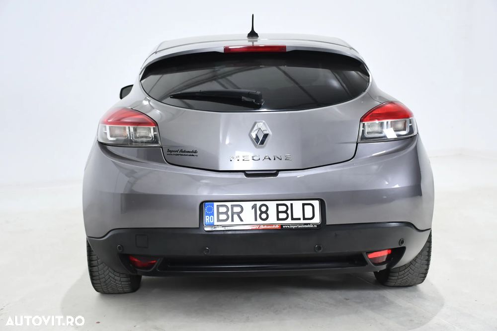 Renault Megane dCi 130 FAP Bose Edition - 10