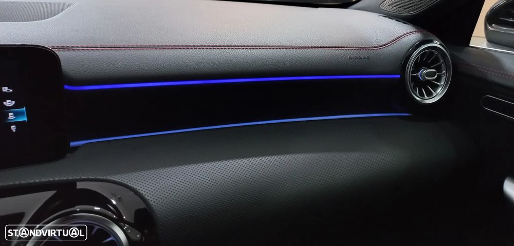 Mercedes-Benz CLA 250 e AMG Line - 12