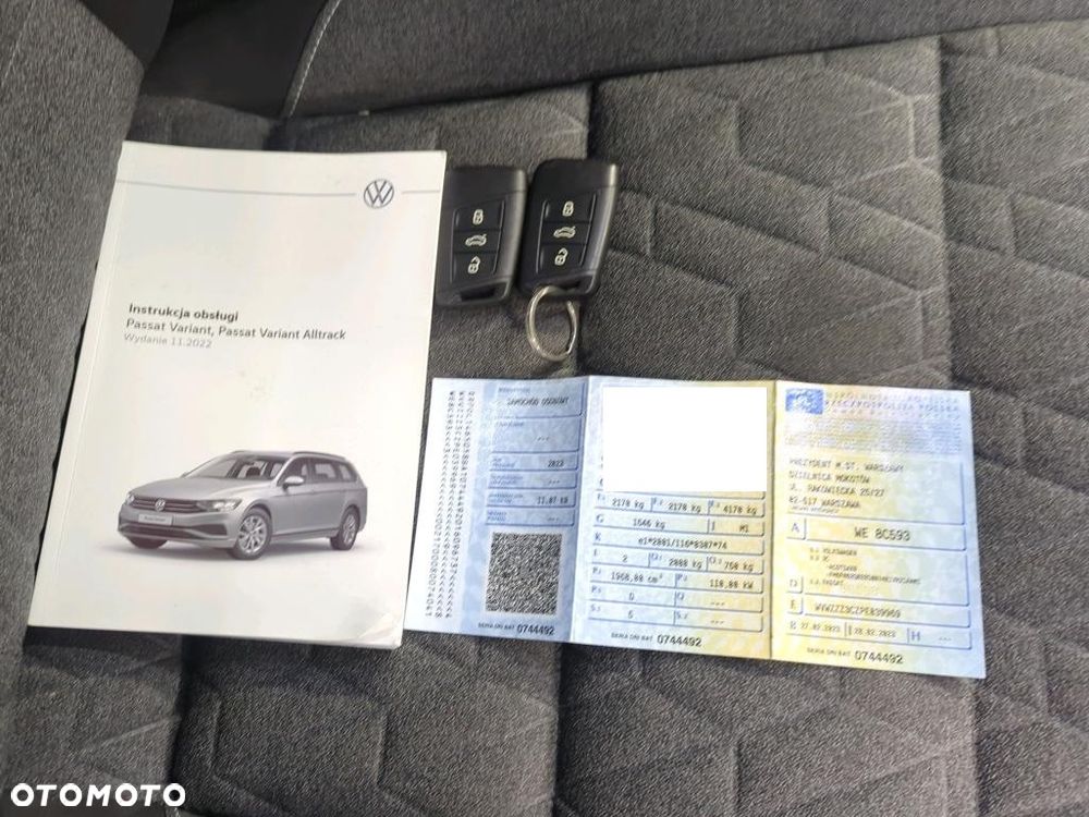 Volkswagen Passat - 24