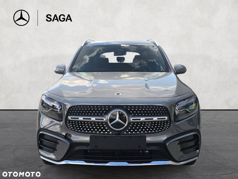 Mercedes-Benz GLB - 2