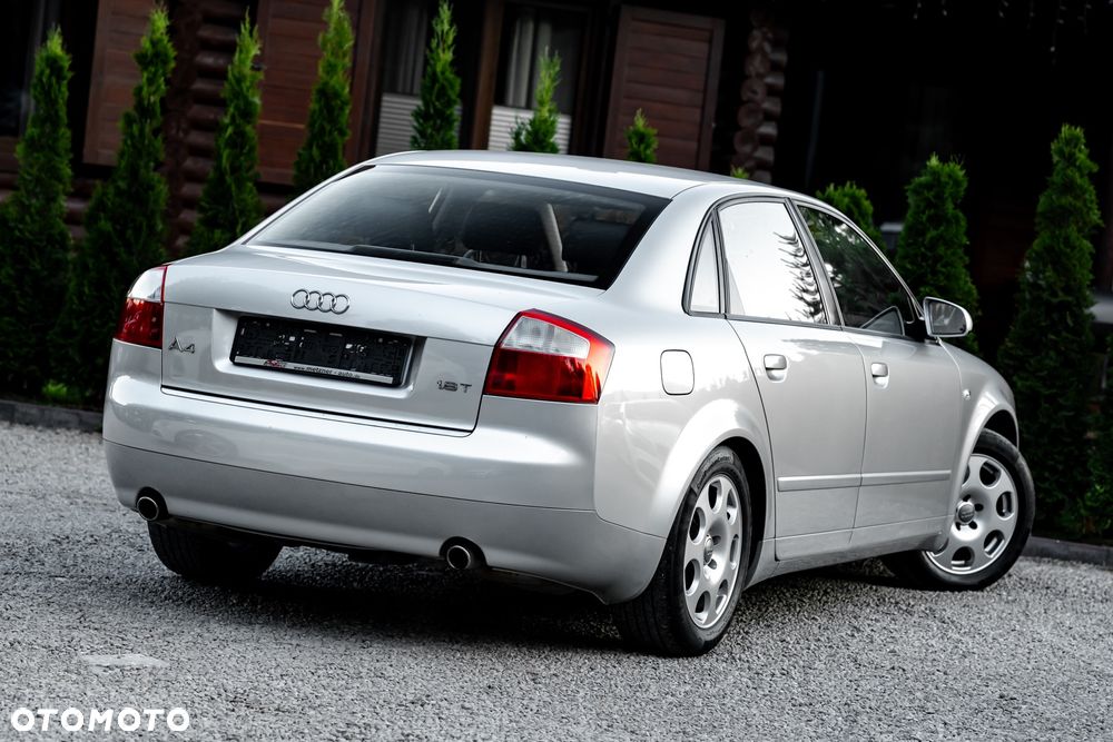 Audi A4 Limousine 1.8 T - 12
